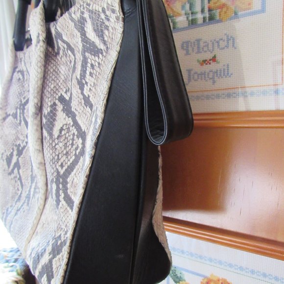 RENATO ANGI Python Print  Bag  - Made in Italy - Picture 3 of 13